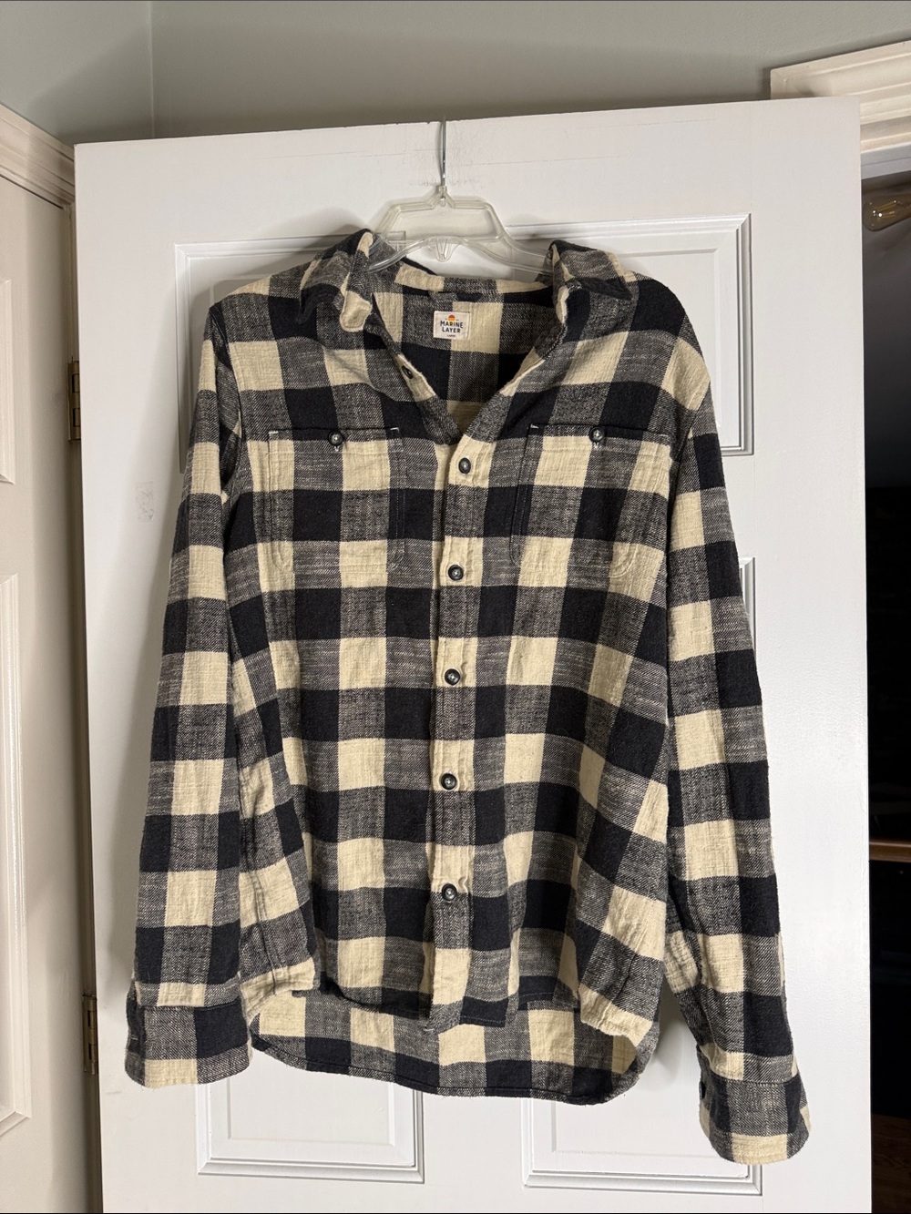 Marine Layer Black & Cream Plaid Button-Down Shirt flannel comfy large